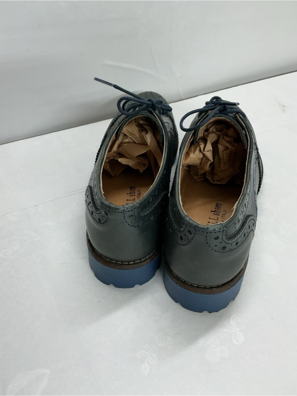 Women's handmade Wingtip Derby Oxfords in Dark Blue - Picture 2 of 7